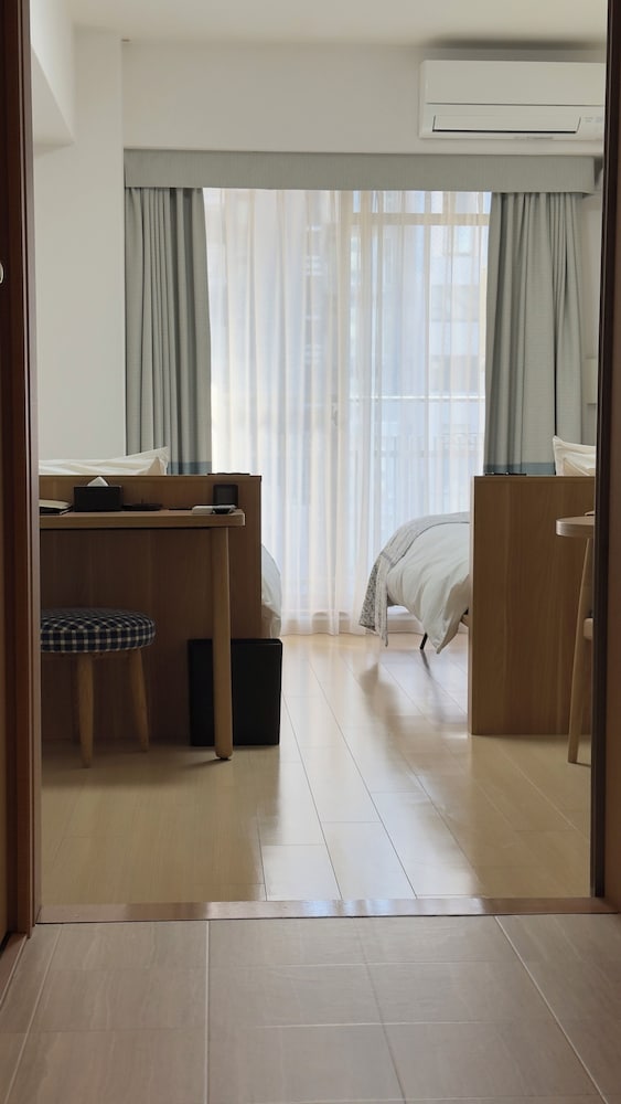 ツインルーム601号室 禁煙 簡易キッチン (毎日の清掃なし/3名利用時 布団を用意） 客室1 | yksi STAY & APARTMENT OSAKA