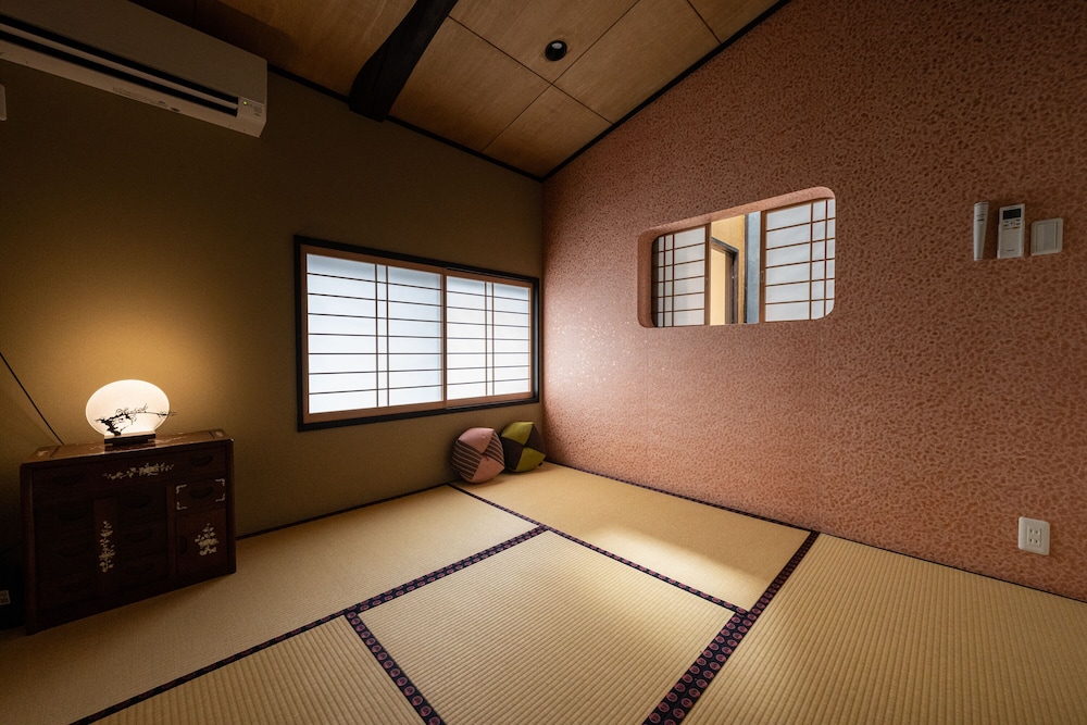 プレミア ハウス 客室2 | 京恋 黄金屋