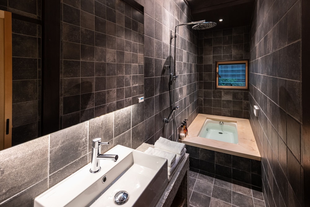 ヴィラ バスルーム0 | 京恋 清水五条