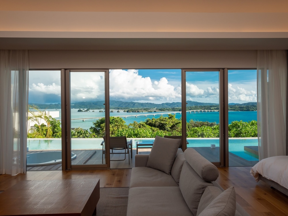 ラグジュアリープールヴィラ 禁煙 バルコニーからの眺望0 | プールヴィラ 古宇利島 by コルディオスマートリゾート