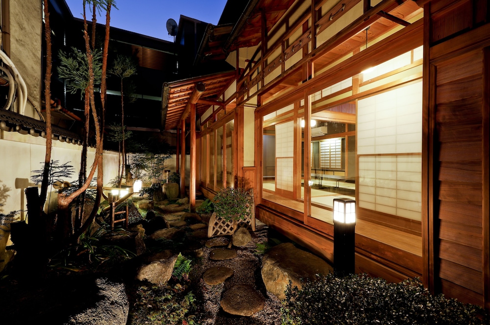 外観1 | 庭之宿 新大阪日本庭園の家 -Residence inn Niwanoyado- 外観1 | 庭之宿 新大阪日本庭園の家 -Residence inn Niwanoyado-