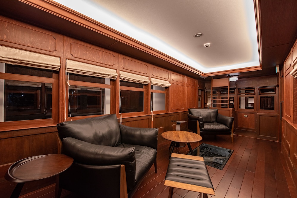 SEKIREI (Stay in a train) 禁煙 | 汽車ポッポ食堂と民宿