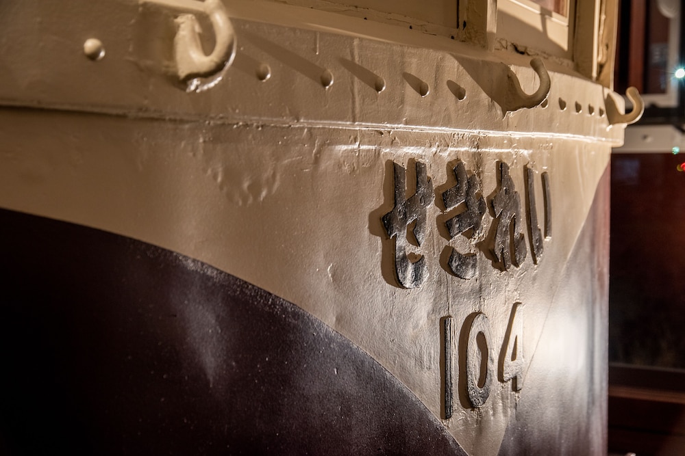 SEKIREI (Stay in a train) 禁煙 客室4 | 汽車ポッポ食堂と民宿