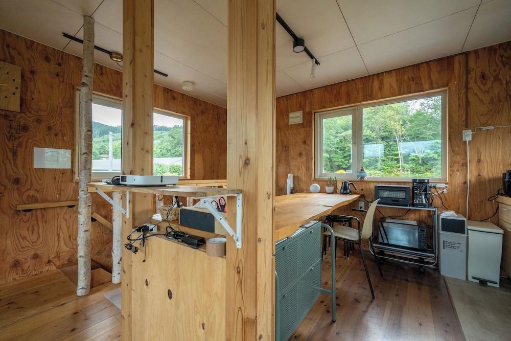 クラシック ヴィラ 客室内のダイニングエリア8 | IWANKE