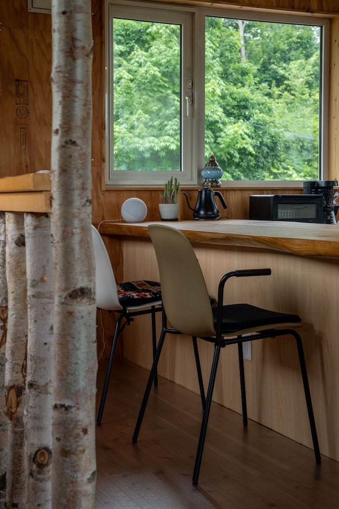 クラシック ヴィラ 客室内のダイニングエリア7 | IWANKE