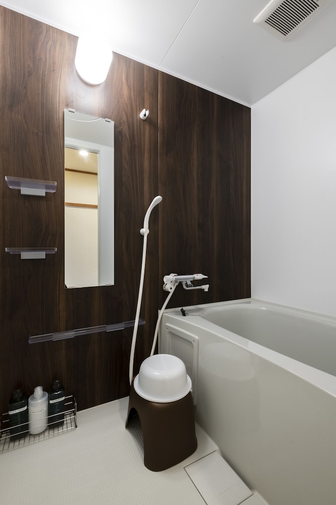 ベーシック ルーム バスルーム7 | YADOt Inn OTARU
