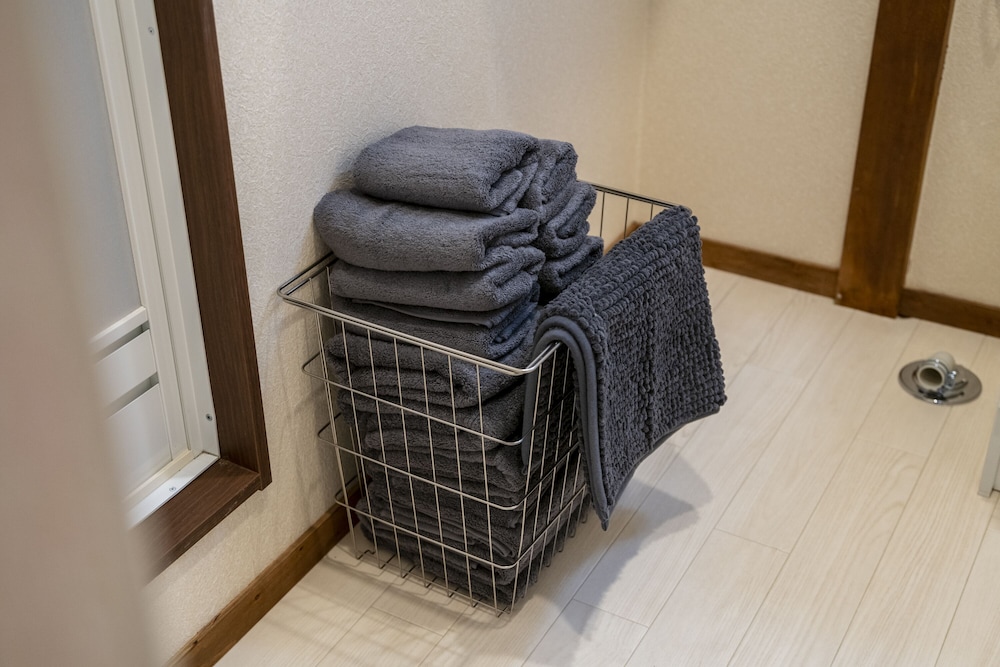 ベーシック ルーム バスルーム15 | YADOt Inn OTARU