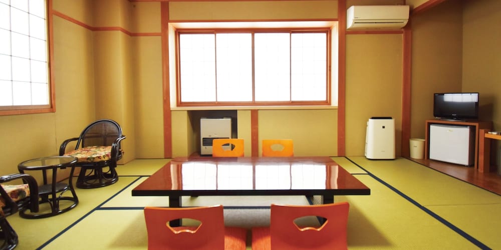 ベーシック 4 人部屋 | おやど 心