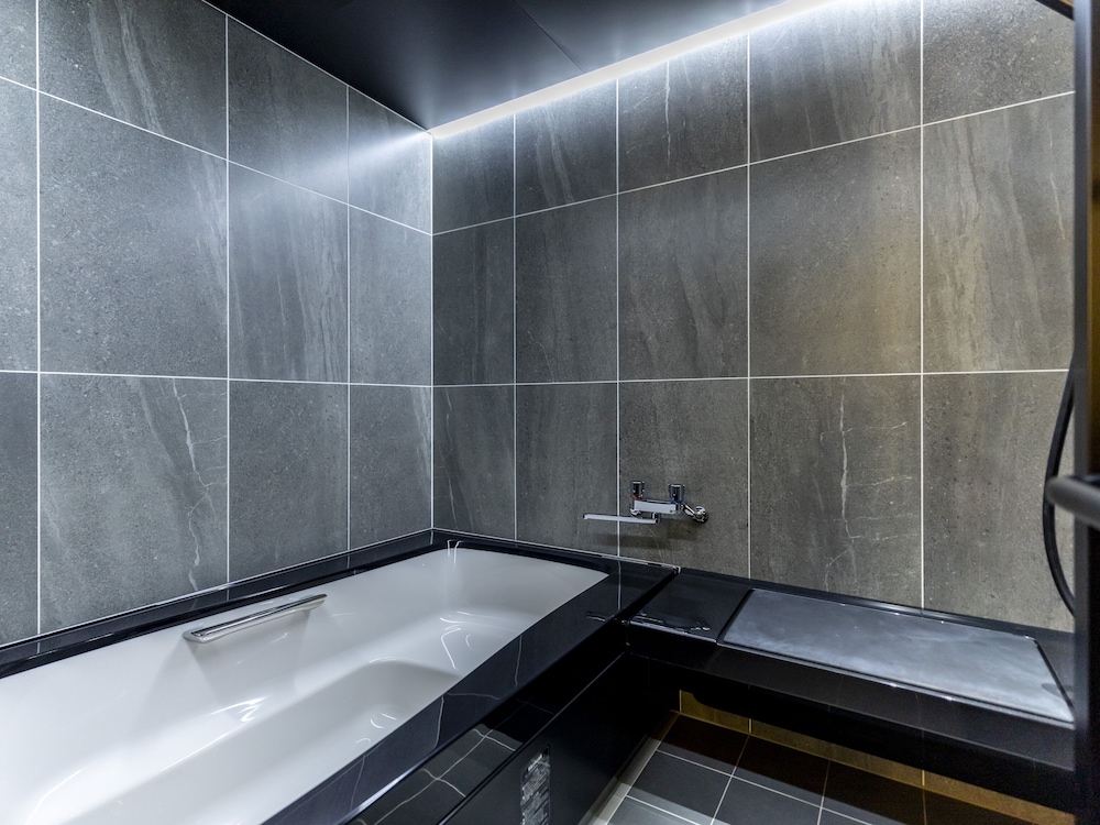 デラックス ツインルーム 禁煙 バスルーム0 | Tabist kiki HOTEL KYOTO Sanjo Takakura
