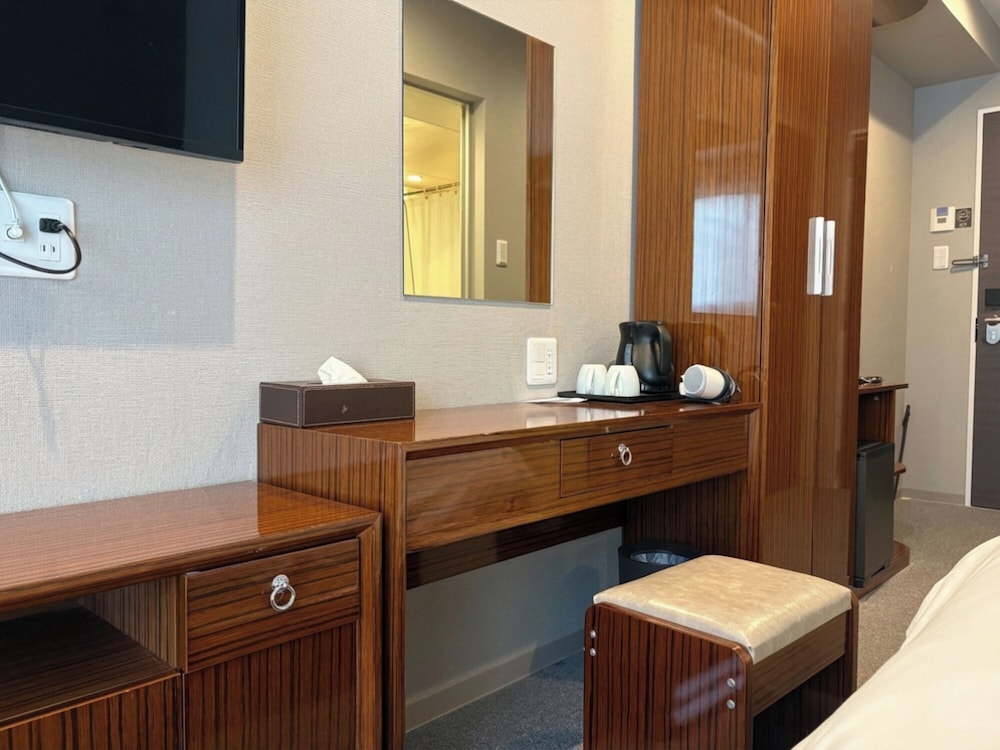 デラックス ツインルーム 客室1 | EZ HOTEL 関西空港 Seaside