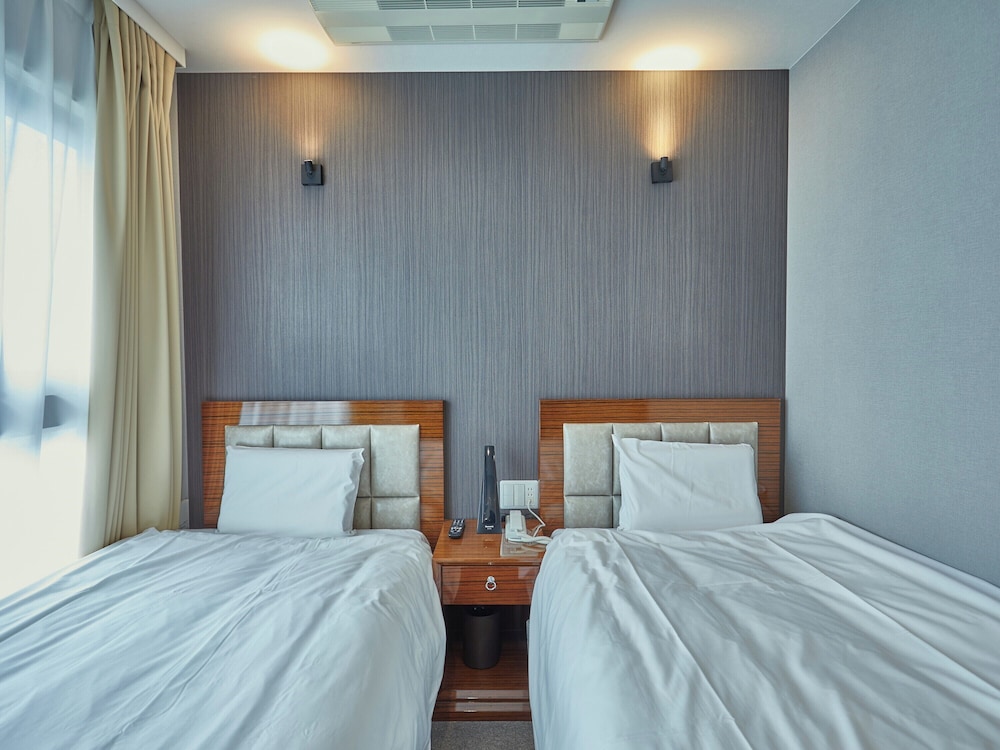 ツインルーム 客室5 | EZ HOTEL 関西空港 Seaside