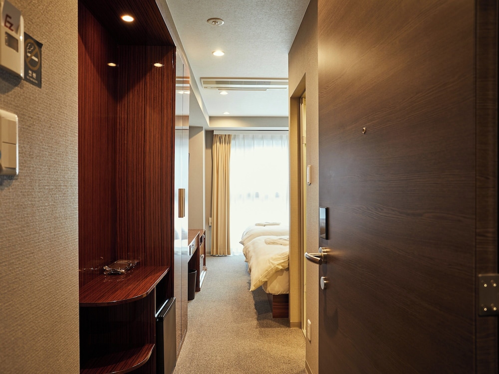 デラックス ツインルーム 客室4 | EZ HOTEL 関西空港 Seaside