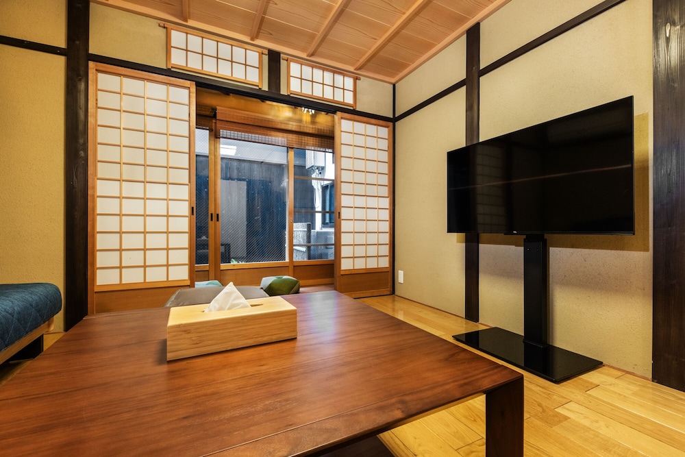シティ ハウス リビング エリア2 | Shiki Homes Machiya Mei 町家明