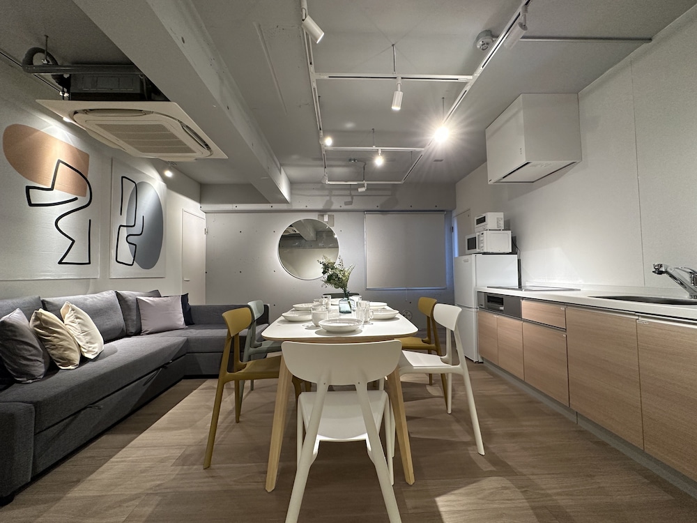 客室1 | Art BLDG