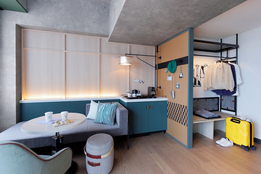 デラックス ルーム キングベッド 1 台 シティビュー 客室2 | キャプション by Hyatt なんば 大阪