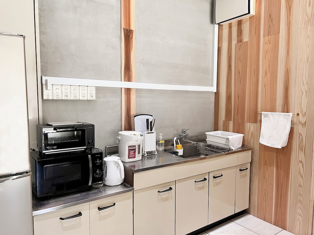 共用キッチン1 | Hostel Miyagawa by Murasaki 共用キッチン1 | Hostel Miyagawa by Murasaki