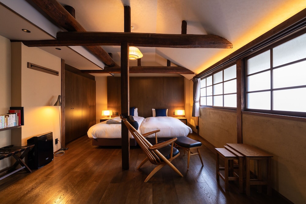 デラックス 4 人部屋 1 ベッドルーム 客室2 | ペイサージュモリグチ