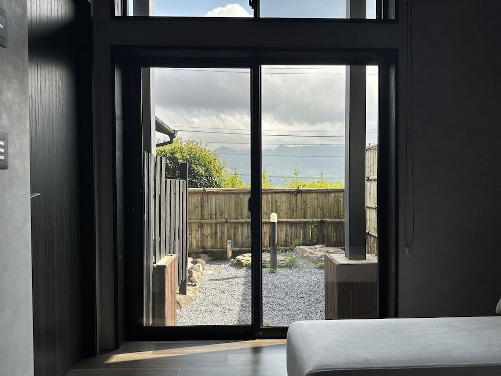 スタンダード ツインルーム 客室52 | 白水温泉 竹の倉山荘