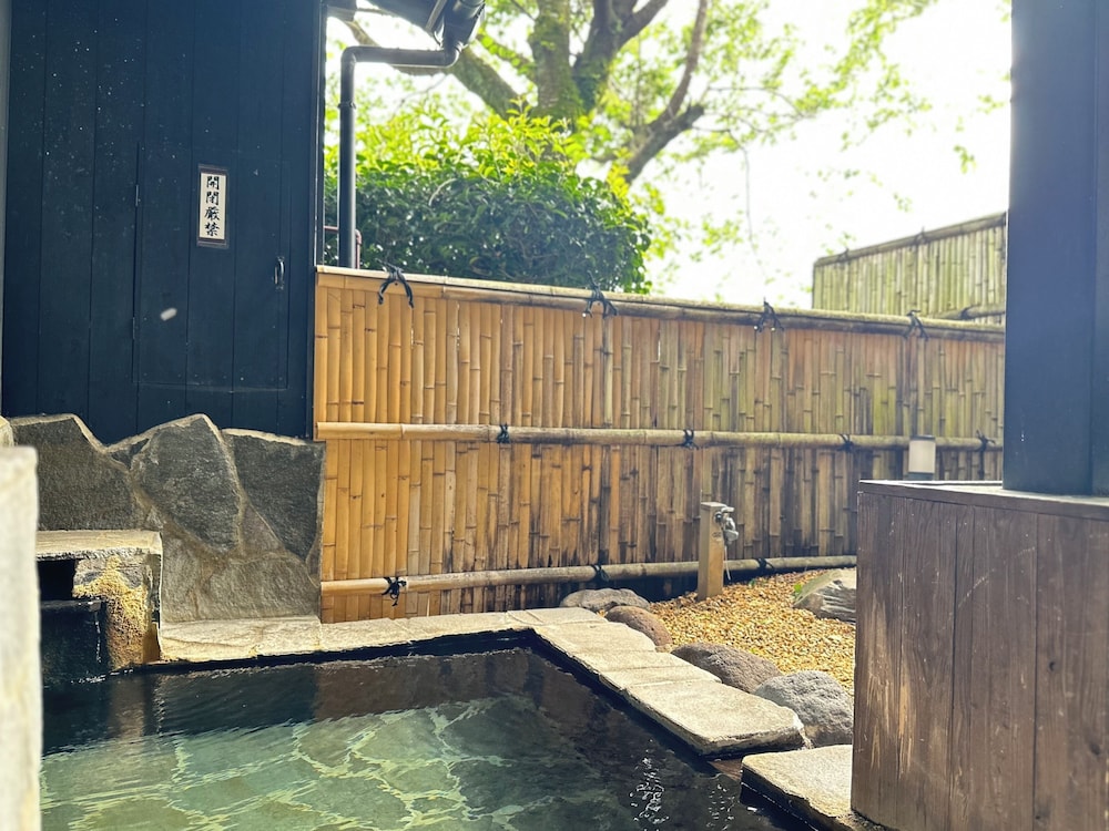 スタンダード ツインルーム バスルーム14 | 白水温泉 竹の倉山荘