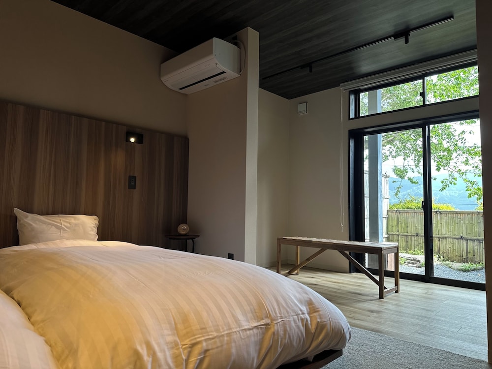 スタンダード ツインルーム 客室40 | 白水温泉 竹の倉山荘