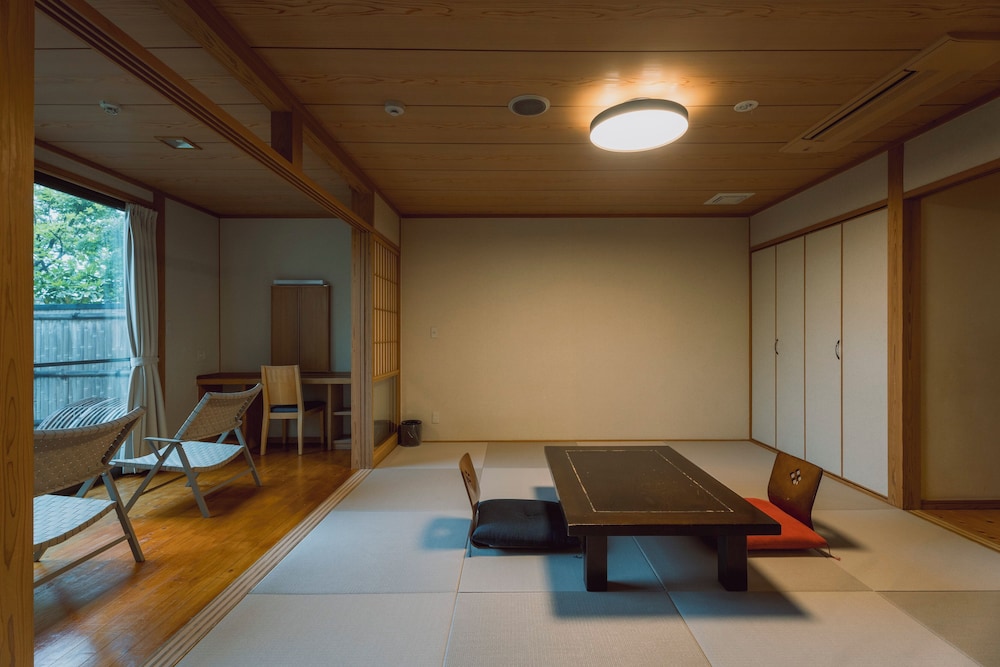 和室 客室9 | 白水温泉 竹の倉山荘