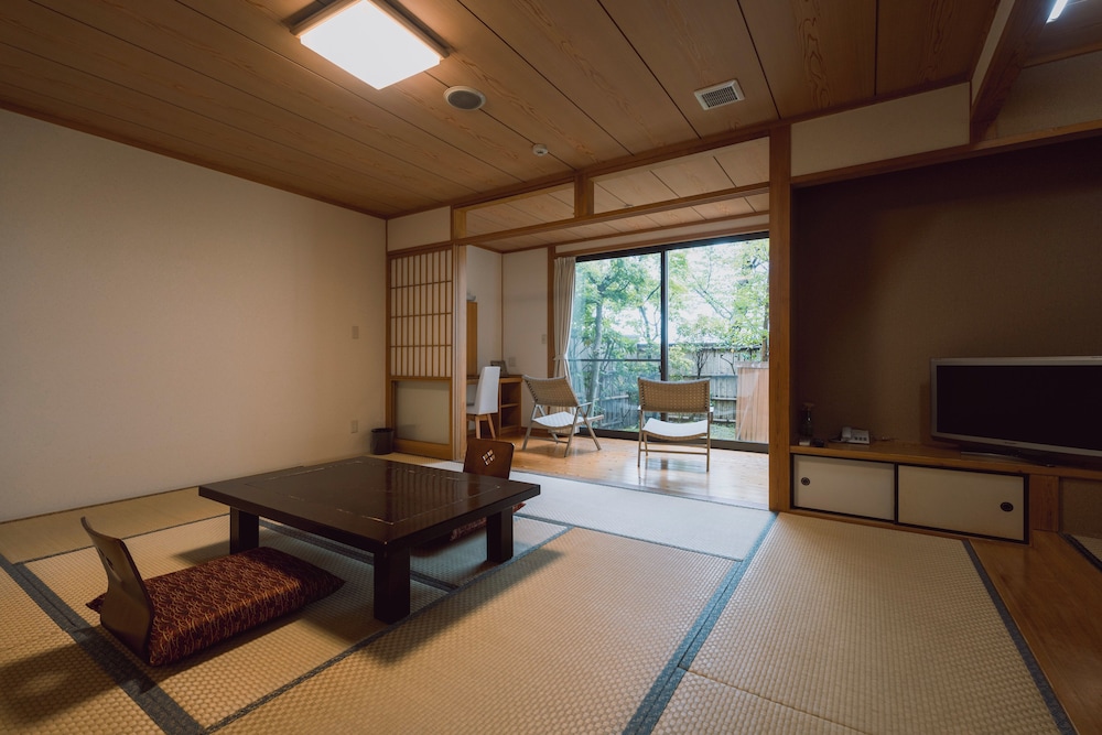 和室 客室5 | 白水温泉 竹の倉山荘