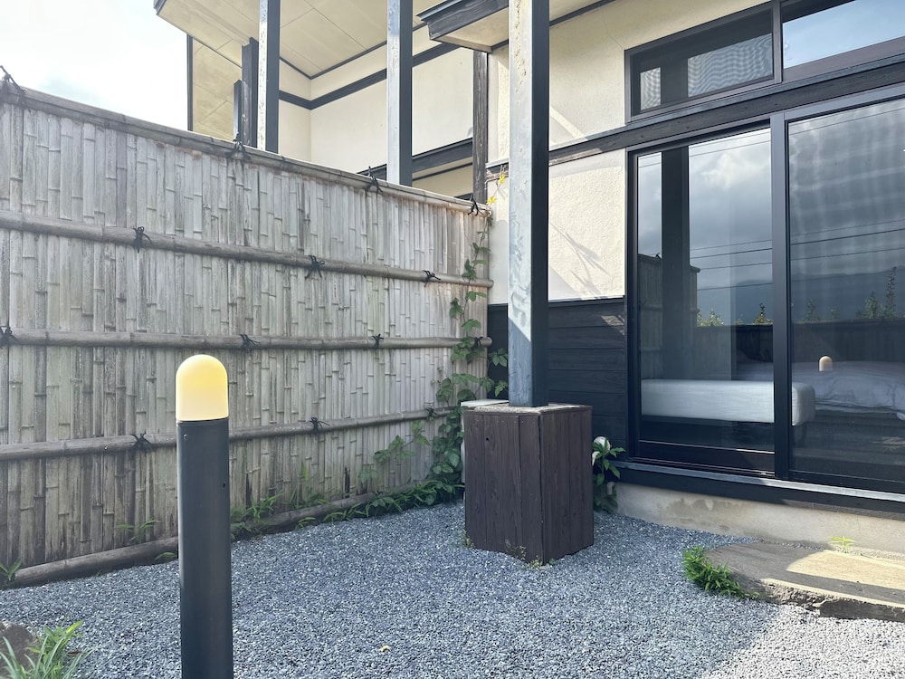 スタンダード ツインルーム 客室42 | 白水温泉 竹の倉山荘