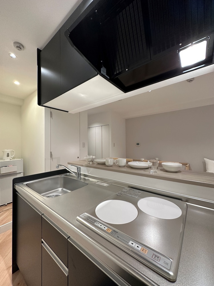 コンフォート スタジオ ダブルベッド 2 台 専用キッチン6 | Rijodori