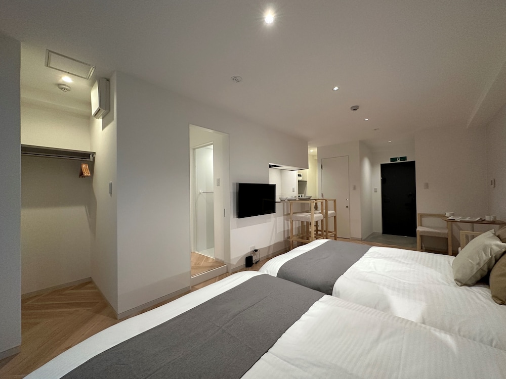 コンフォート スタジオ ダブルベッド 2 台 客室5 | Rijodori