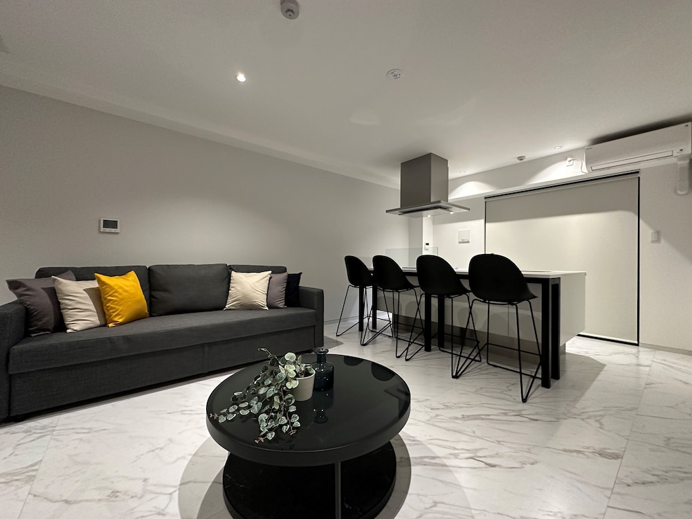 エグゼクティブ アパートメント 客室2 | Rijodori