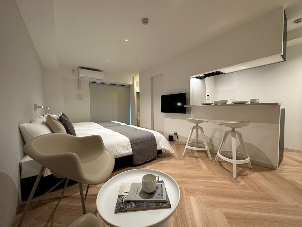 コンフォート スタジオ ダブルベッド 2 台 客室3 | Rijodori