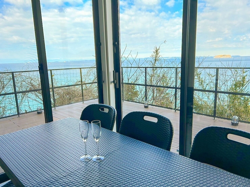 ヴィラ リビング エリア0 | The View 南房総