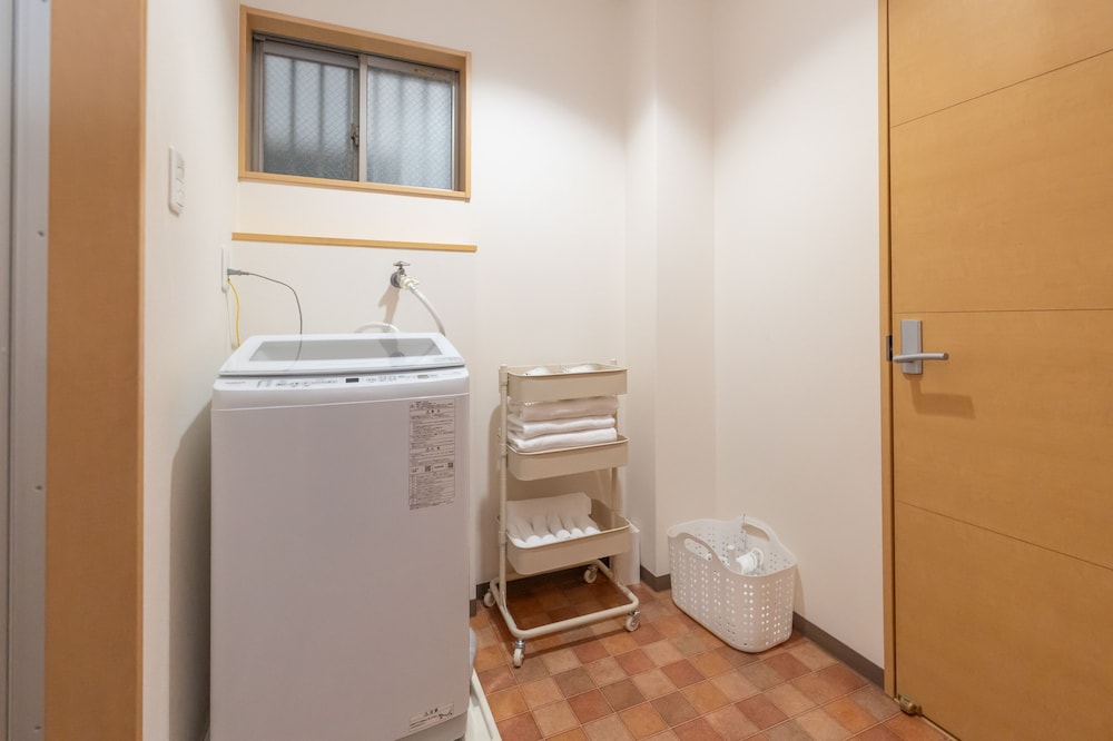 スーペリア ハウス ランドリー0 | Ten-Cha House - Self-Check In Only