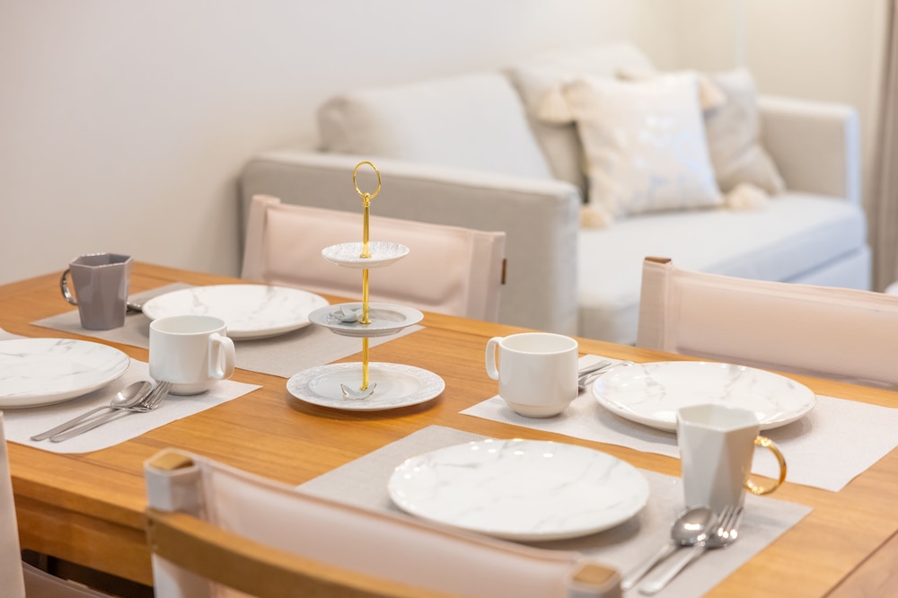 スーペリア ハウス ダイニングルーム1 | Ten-Cha House - Self-Check In Only