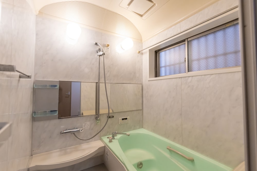 スーペリア ハウス 深めの浴槽0 | Ten-Cha House - Self-Check In Only