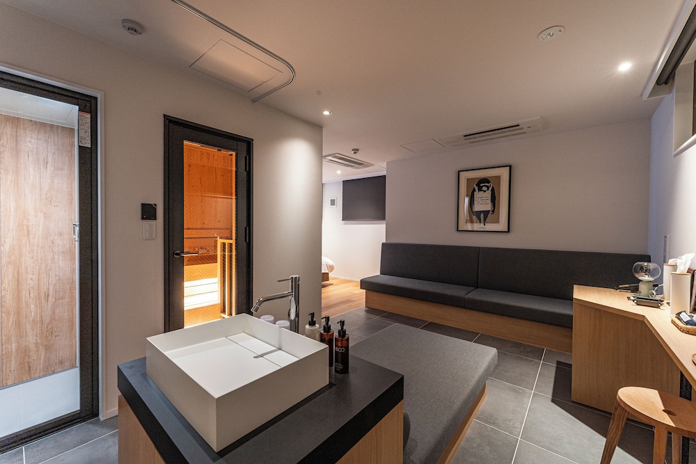 エグゼクティブ ツインルーム ベッド (複数台) 客室4 | 9 HOTEL Tenjin