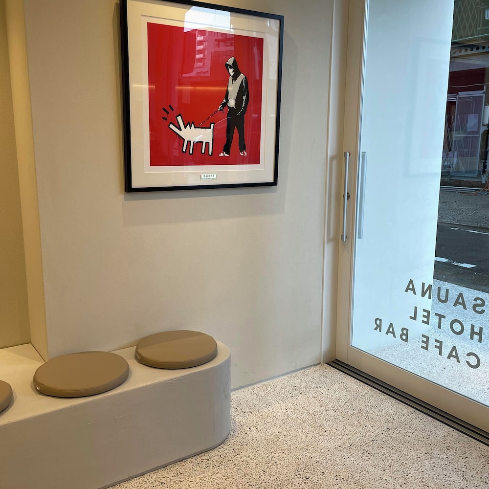 フロント1 | 9 HOTEL Tenjin