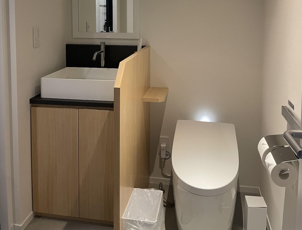スタンダード ツインルーム ベッド (複数台) 客室1 | 9 HOTEL Tenjin