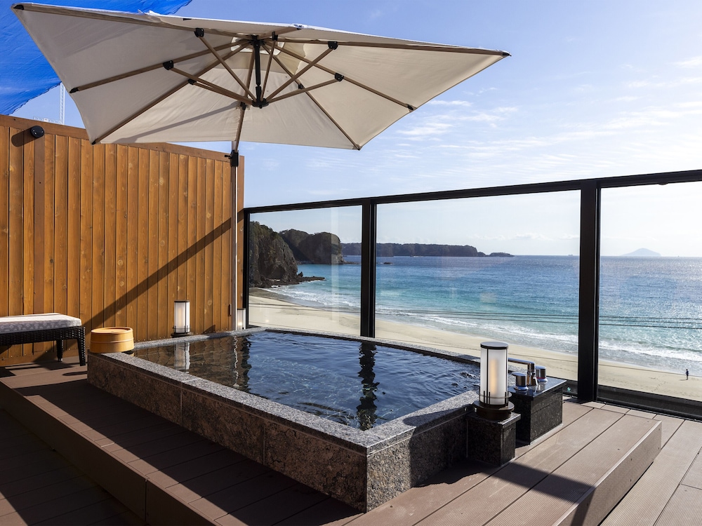 エグゼクティブ ツインルーム オーシャンビュー | 伊豆薫風