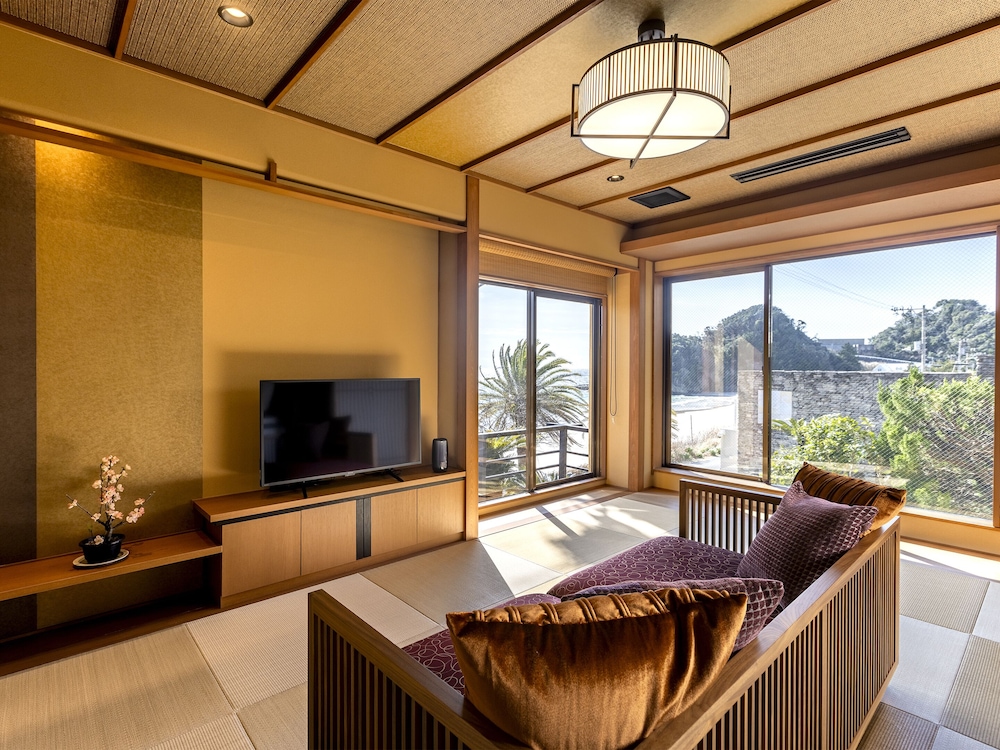 プレミアム ツインルーム オーシャンビュー | 伊豆薫風