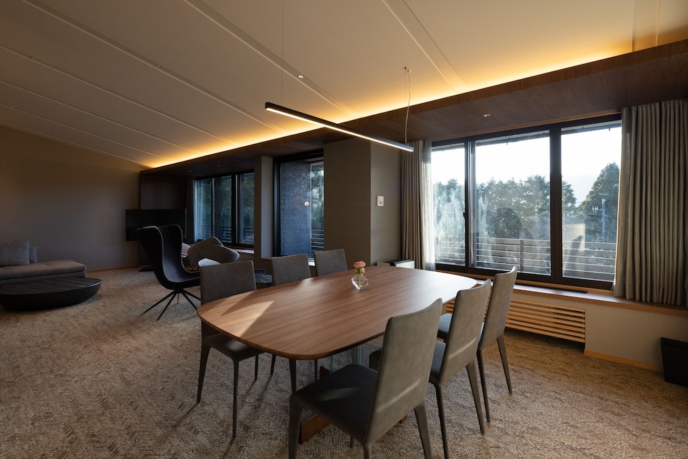 ラグジュアリースイート 綾 禁煙 客室6 | 仙石原古今