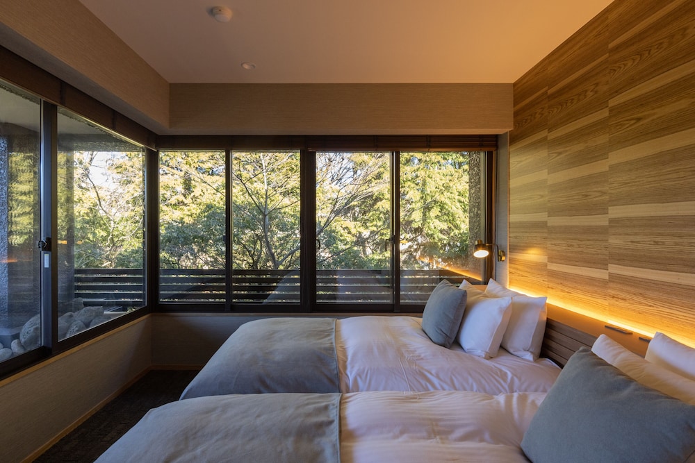 ラグジュアリースイート 綾 禁煙 客室11 | 仙石原古今