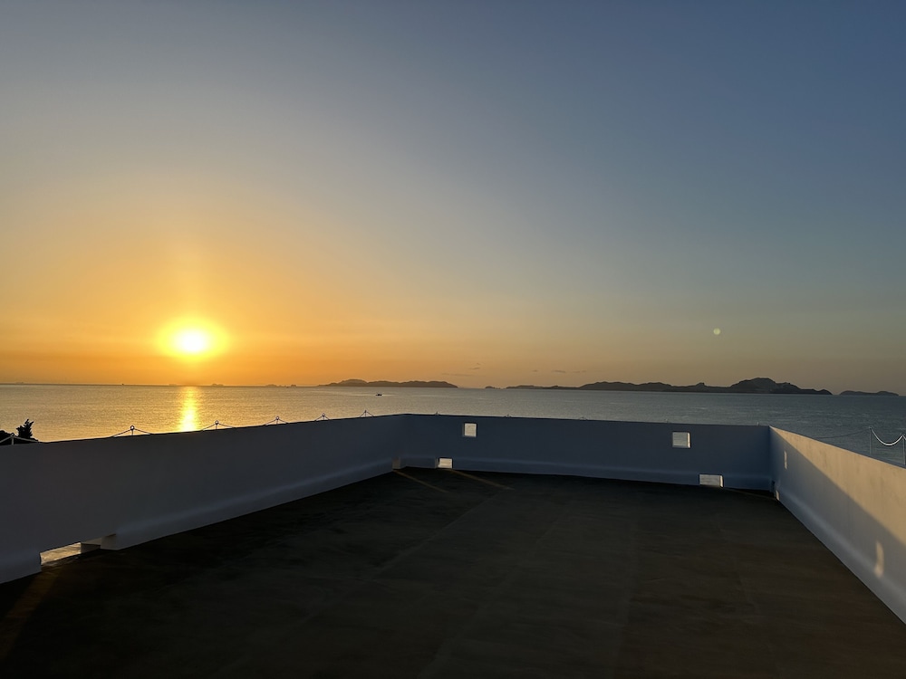 ラグジュアリー ダブルルーム テラス / パティオ4 | ホテル カーサ ヴィーコ