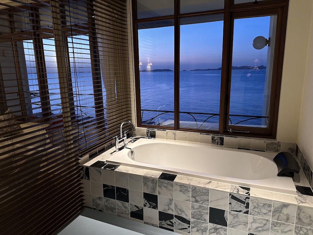 ラグジュアリー ダブルルーム バルコニーからの眺望0 | ホテル カーサ ヴィーコ