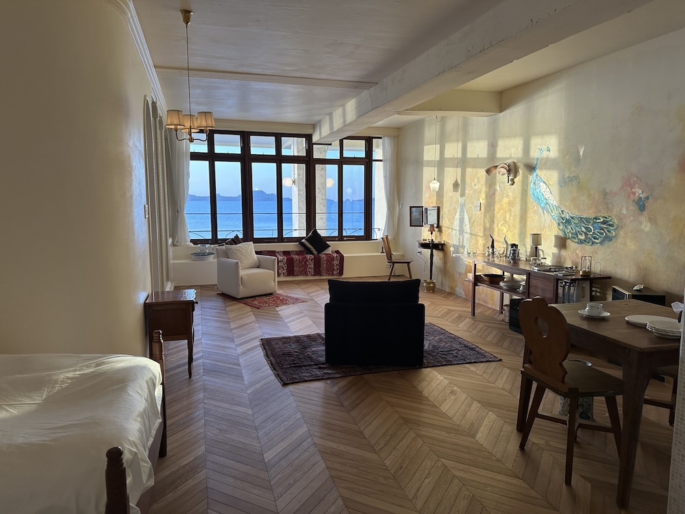 ラグジュアリー ツインルーム | ホテル カーサ ヴィーコ