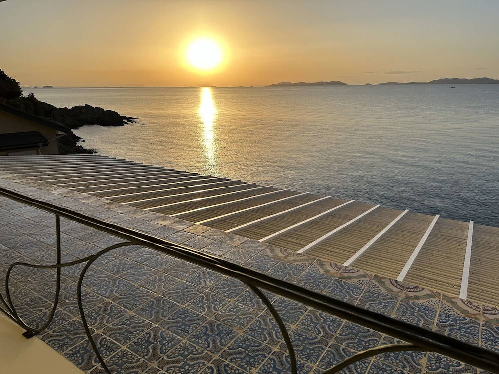 ラグジュアリー ダブルルーム バスルーム2 | ホテル カーサ ヴィーコ