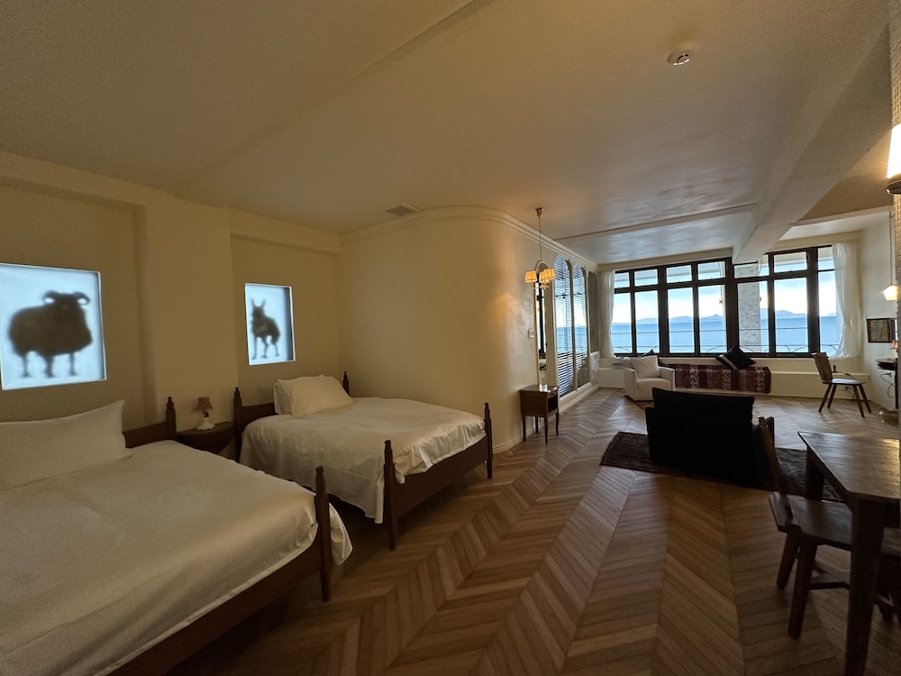 ラグジュアリー ツインルーム 客室8 | ホテル カーサ ヴィーコ