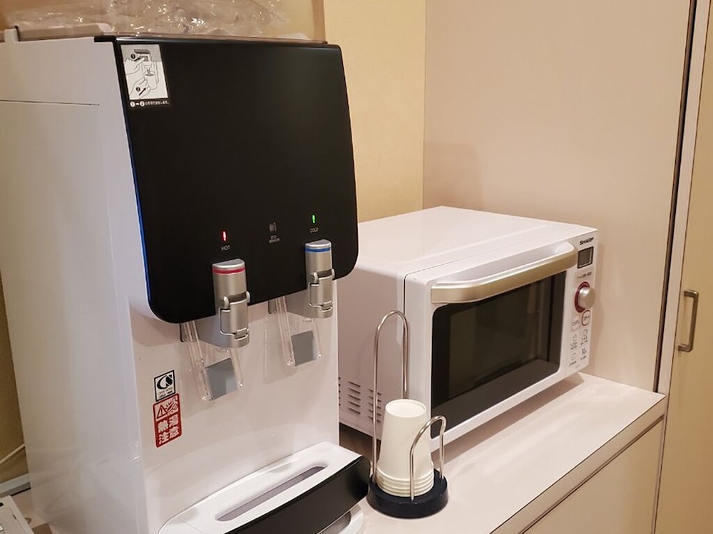 エコノミー ダブルルーム 喫煙可 客室14 | ホテル楽石本館