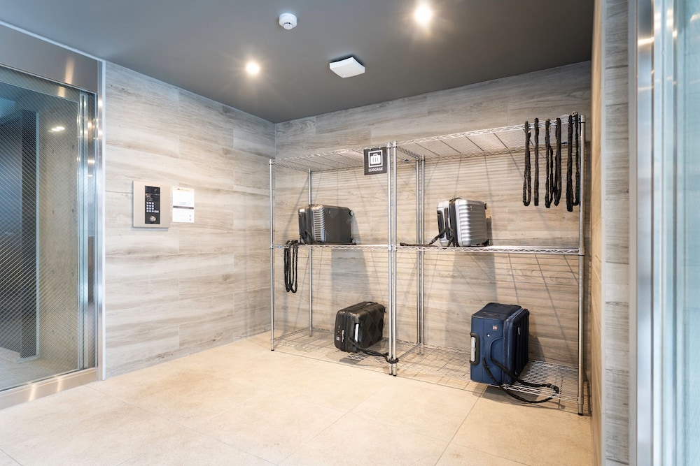 ロビー1 | MINI HOUSE 東京サウス