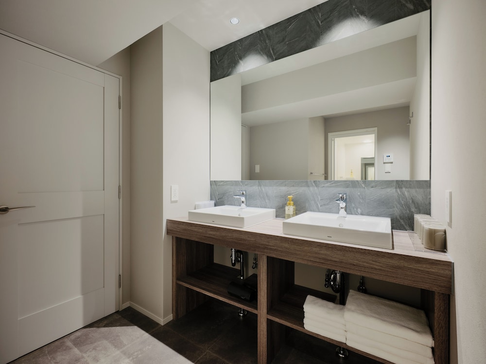 1ベッドルームジャパニーズスイート 10平米バルコニー付き 禁煙 客室16 | MONday Apart Premium 浅草